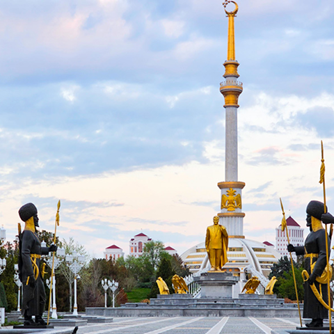 Illustration highlighting TurkmenTravel advantages